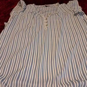 New LOFT Sleeveless Top Size Medium Pinstripe Blue/white